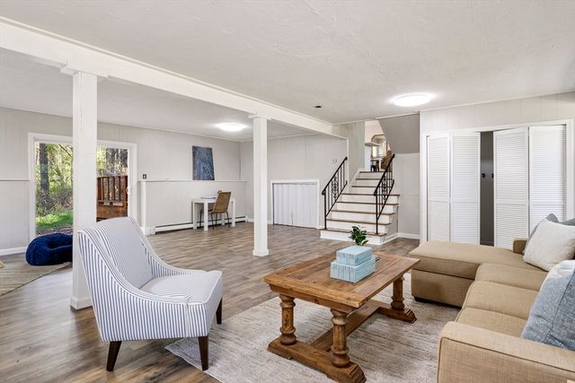 50 Oak St, Mansfield, MA 02048