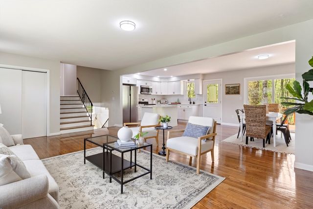 50 Oak St, Mansfield, MA 02048