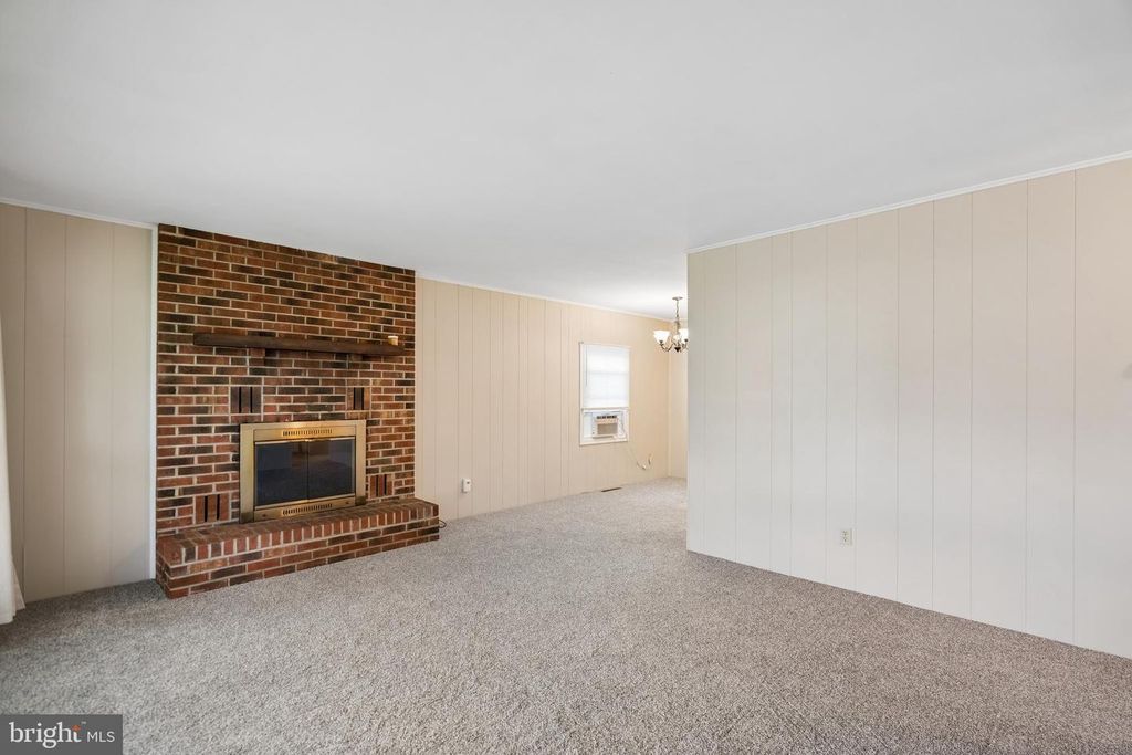 524 SELMA ST, PHILADELPHIA, PA 19116 — photo 4