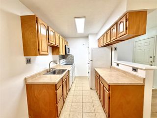 2750 Holly Hall Street 504, Houston, TX 77054