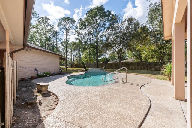 2312 John Street, Pearland, TX 77581