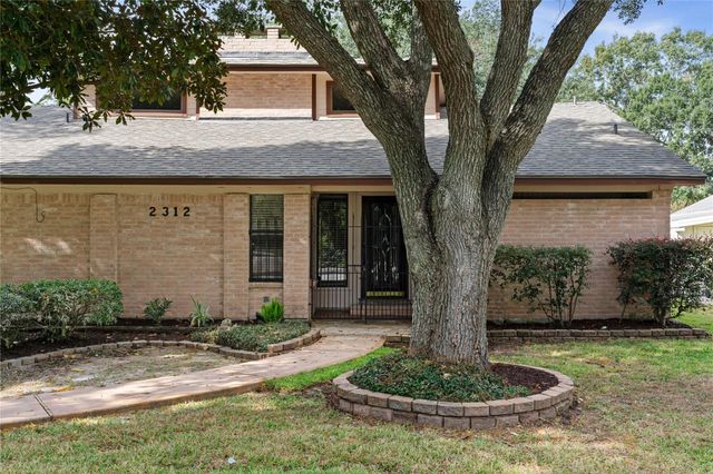 2312 John Street, Pearland, TX 77581