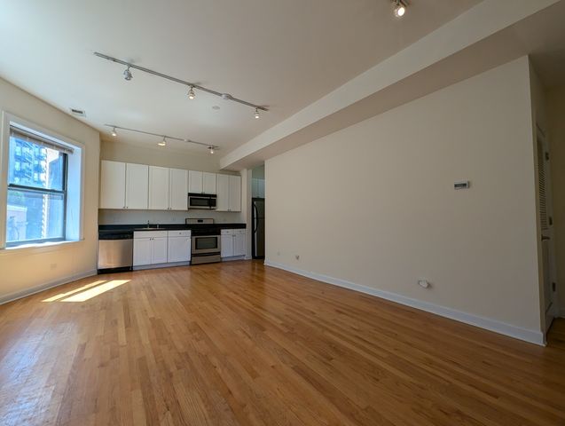 4715 N Sheridan Road 22S, Chicago, IL 60640