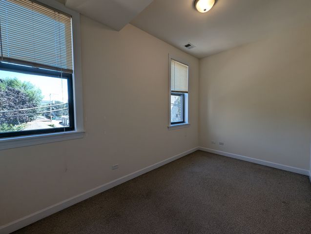 4715 N Sheridan Road 22S, Chicago, IL 60640
