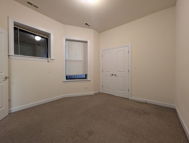 4715 N Sheridan Road 22S, Chicago, IL 60640