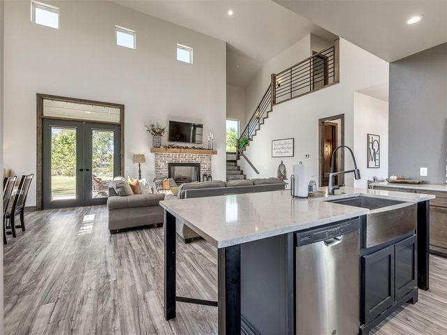 954 County Street 2983, Blanchard, OK 73010