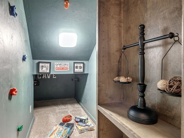 954 County Street 2983, Blanchard, OK 73010