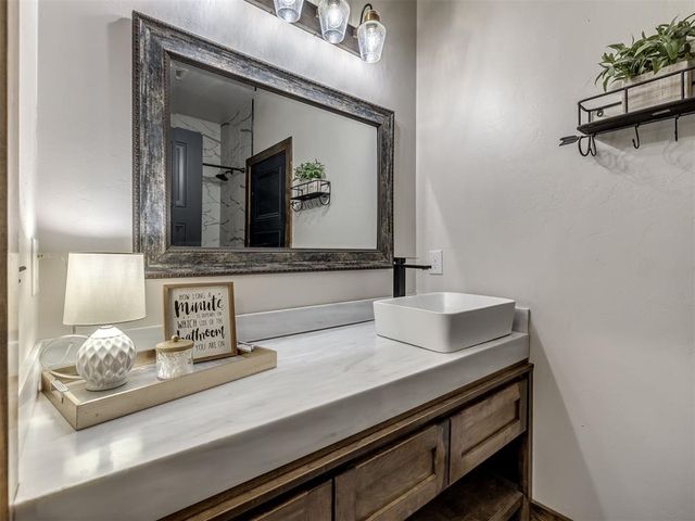 954 County Street 2983, Blanchard, OK 73010