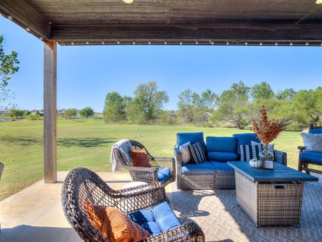 954 County Street 2983, Blanchard, OK 73010