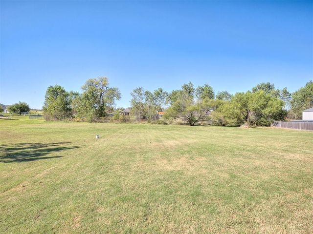 954 County Street 2983, Blanchard, OK 73010