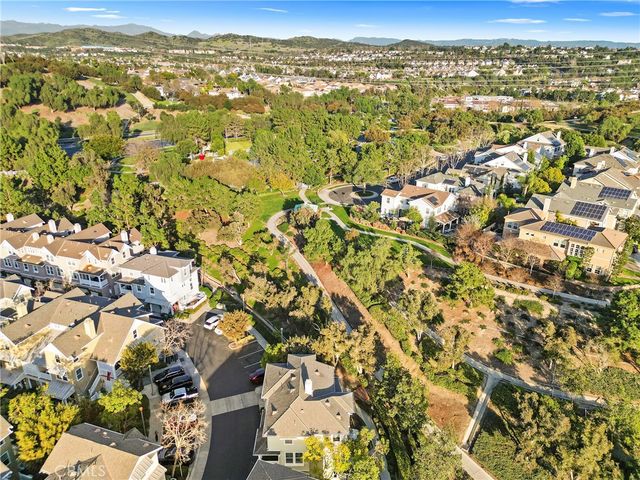 62 Hinterland, Ladera Ranch, CA 92694