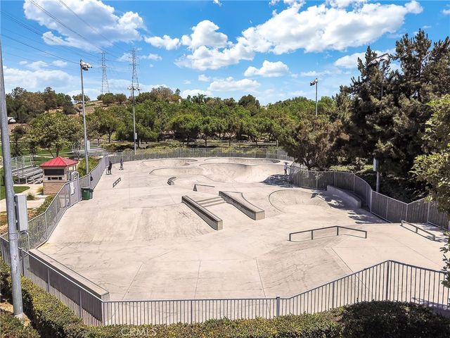 62 Hinterland, Ladera Ranch, CA 92694