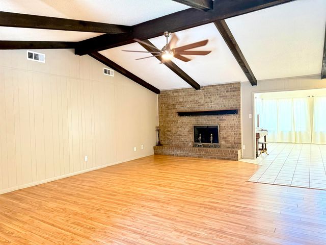 1303 Colgate Dr, Longview, TX 75601