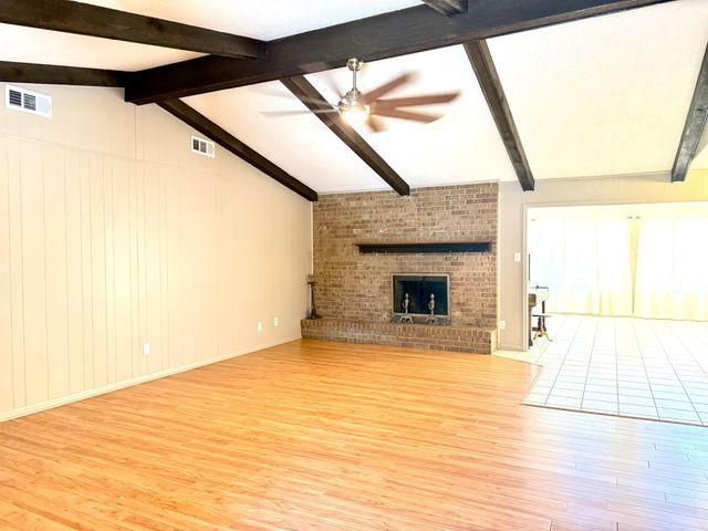 1303 Colgate Dr, Longview, TX 75601