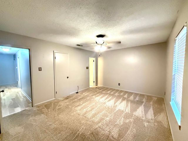 1303 Colgate Dr, Longview, TX 75601