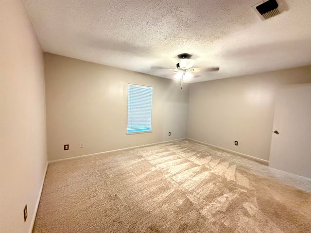 1303 Colgate Dr, Longview, TX 75601