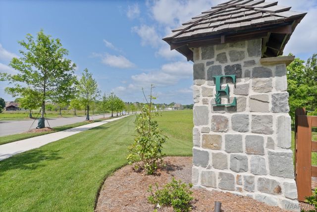 226 Blackberry Boulevard, Pike Road, AL 36064