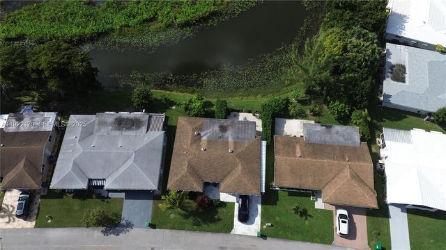 4905 NW 49th Rd, Tamarac, FL 33319