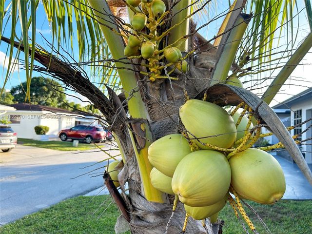 4905 NW 49th Rd, Tamarac, FL 33319