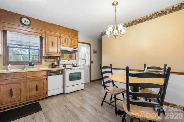 3384 Sheely Road, Lenoir, NC 28645