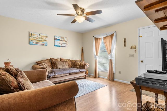 3384 Sheely Road, Lenoir, NC 28645