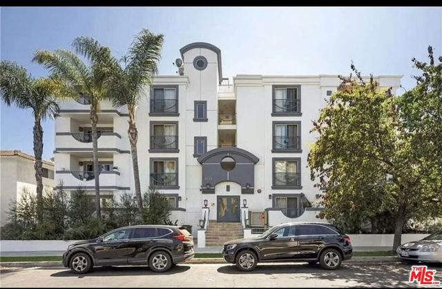 1621 Barry Avenue PH3, Los Angeles, CA 90025