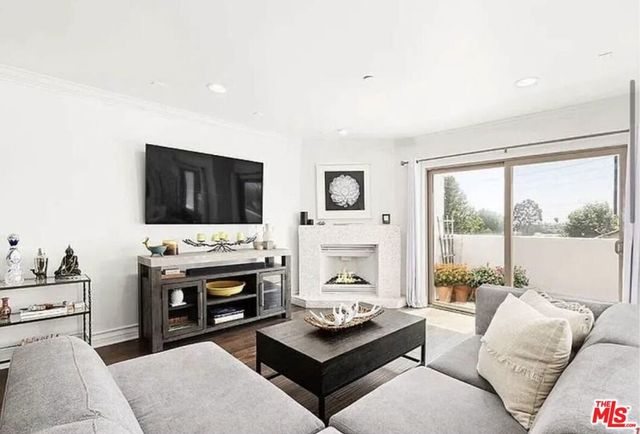 1621 Barry Avenue PH3, Los Angeles, CA 90025