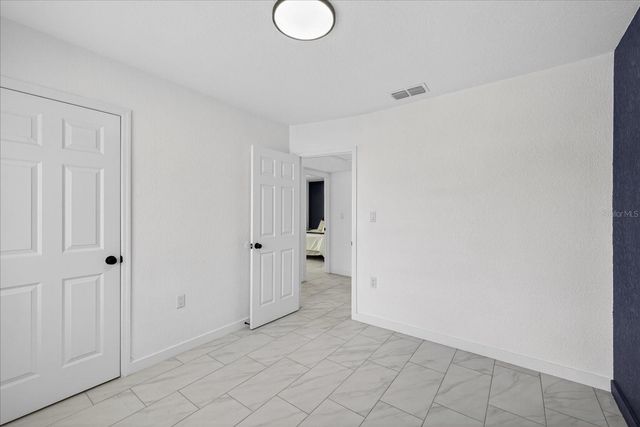 7806 N JAMAICA STREET, Tampa, FL 33614