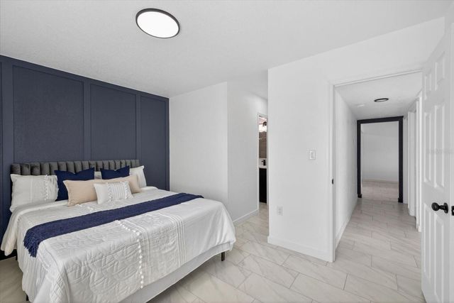 7806 N JAMAICA STREET, Tampa, FL 33614