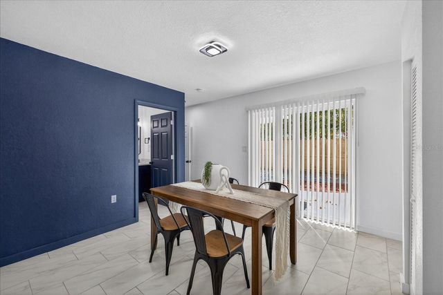 7806 N JAMAICA STREET, Tampa, FL 33614