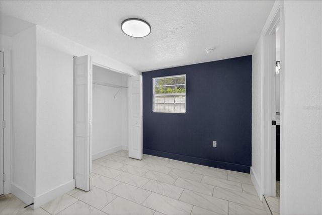 7806 N JAMAICA STREET, Tampa, FL 33614