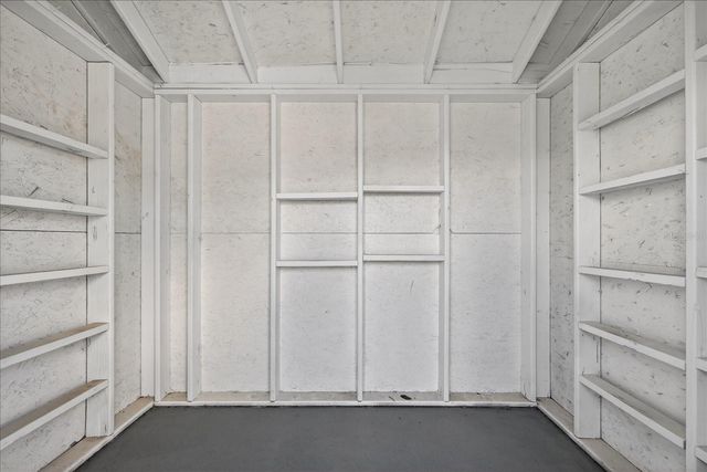 7806 N JAMAICA STREET, Tampa, FL 33614