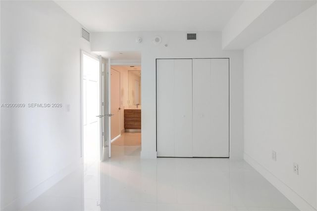 650 NE 32th St 706, Miami, FL 33137