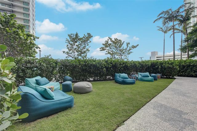 650 NE 32th St 706, Miami, FL 33137