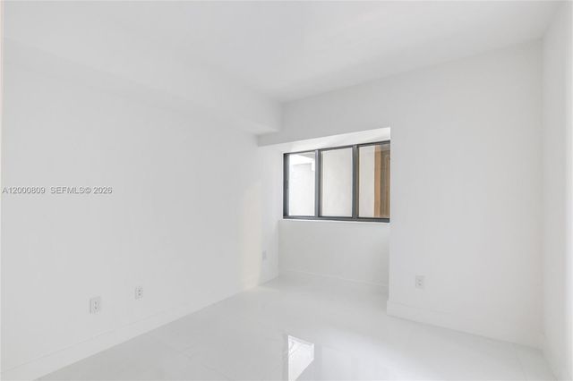 650 NE 32th St 706, Miami, FL 33137