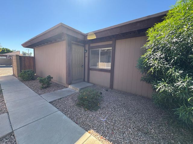 813 S Casitas Drive Apt C, Tempe, AZ 85281