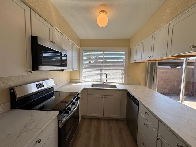 813 S Casitas Drive Apt C, Tempe, AZ 85281