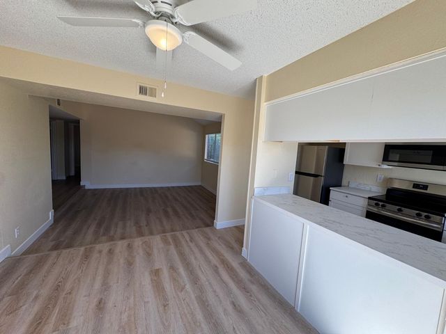 813 S Casitas Drive Apt C, Tempe, AZ 85281