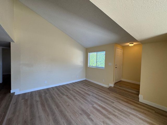 813 S Casitas Drive Apt C, Tempe, AZ 85281