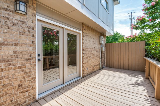 2100 Mistymeadow Court, Carrollton, TX 75006