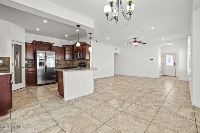 3848 LOMA BRISA Drive, El Paso, TX 79938
