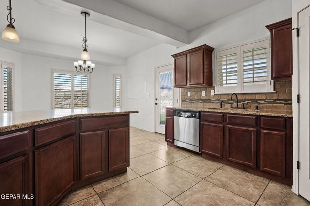 3848 LOMA BRISA Drive, El Paso, TX 79938