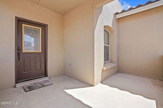 3848 LOMA BRISA Drive, El Paso, TX 79938