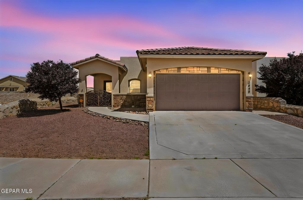 3848 LOMA BRISA Drive, El Paso, TX 79938