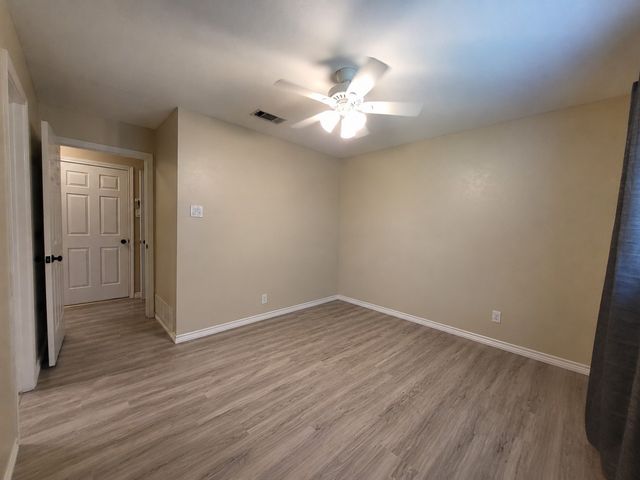 2806 Laurel Oaks Drive, Garland, TX 75044