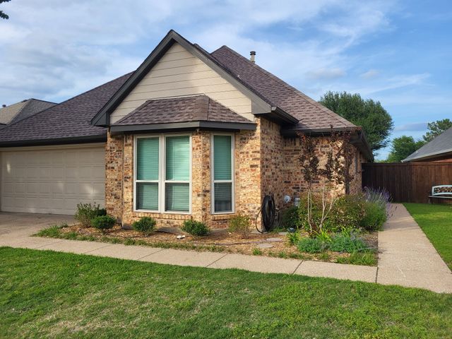 2806 Laurel Oaks Drive, Garland, TX 75044