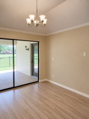 2806 Laurel Oaks Drive, Garland, TX 75044