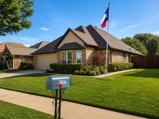 2806 Laurel Oaks Drive, Garland, TX 75044