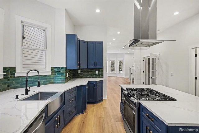 1628 Leverette Street, Detroit, MI 48216