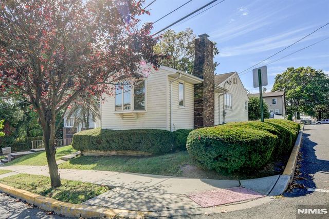 149 Charles Street, Secaucus, NJ 07094